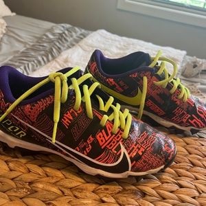 Nike football cleats size 5 youth